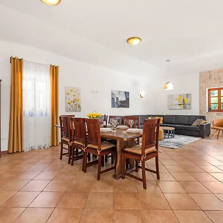 Muline Villa *