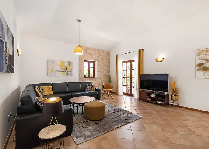 Muline فيلة أوغليان